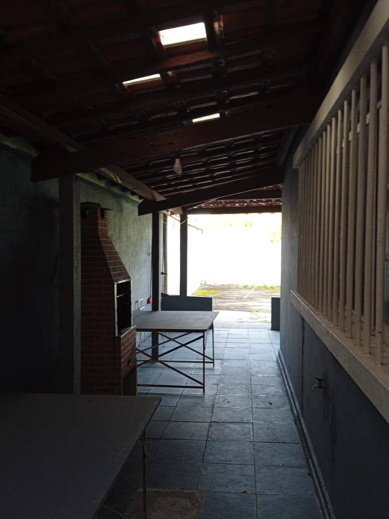 Casa à venda com 2 quartos, 500m² - Foto 15