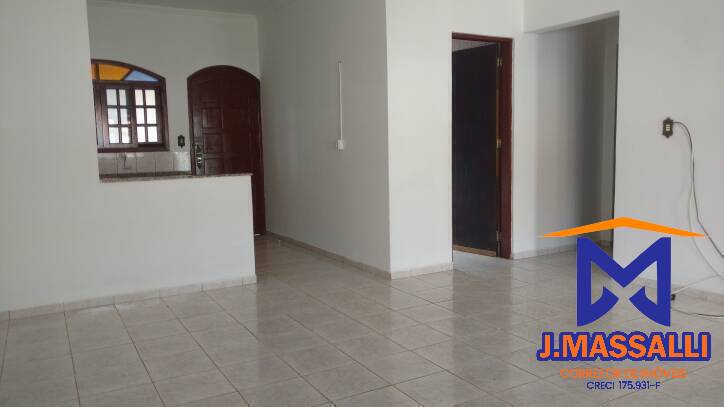 Casa à venda com 2 quartos, 140m² - Foto 4