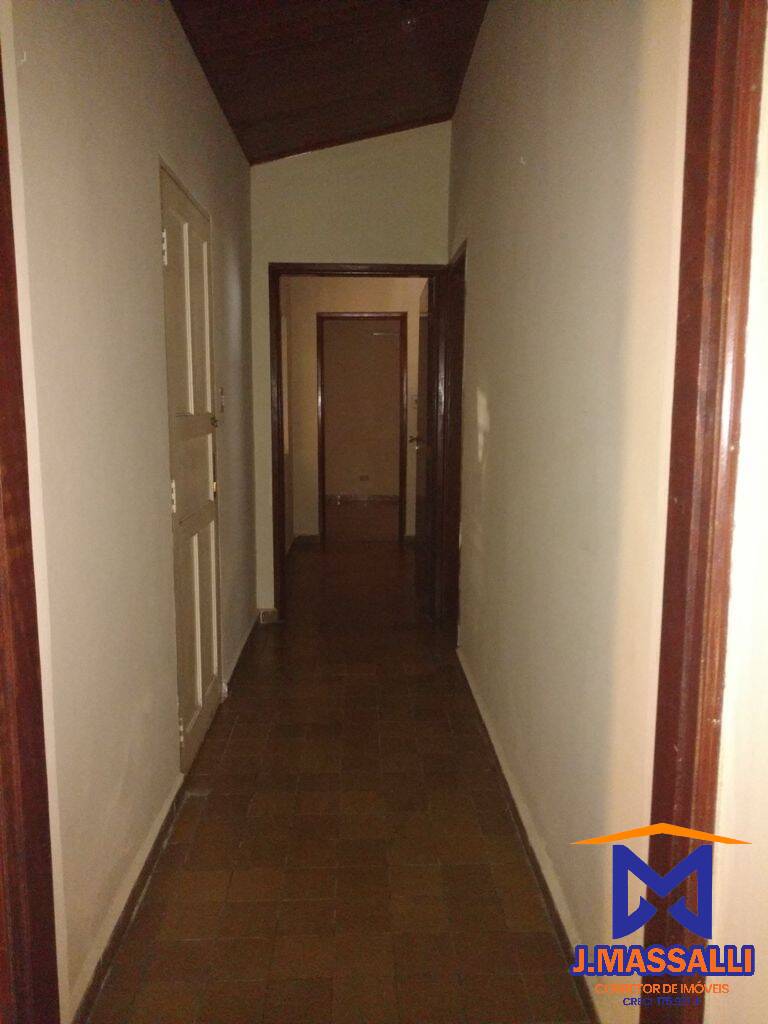 Casa à venda com 3 quartos, 750m² - Foto 19