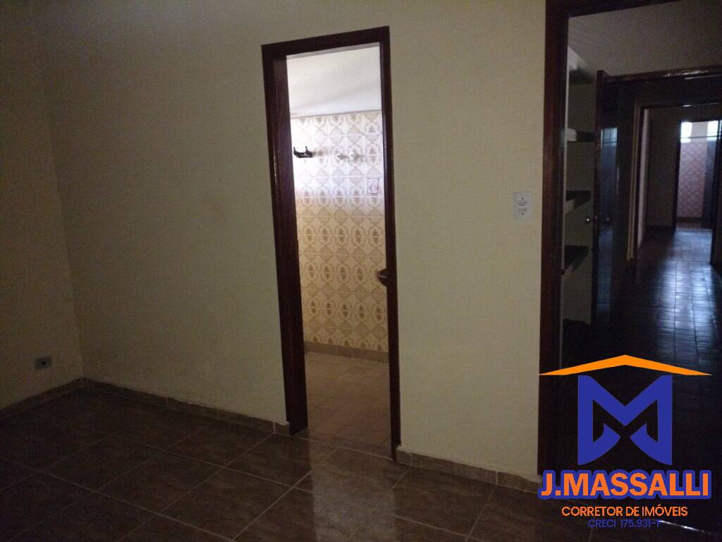 Casa à venda com 3 quartos, 750m² - Foto 23