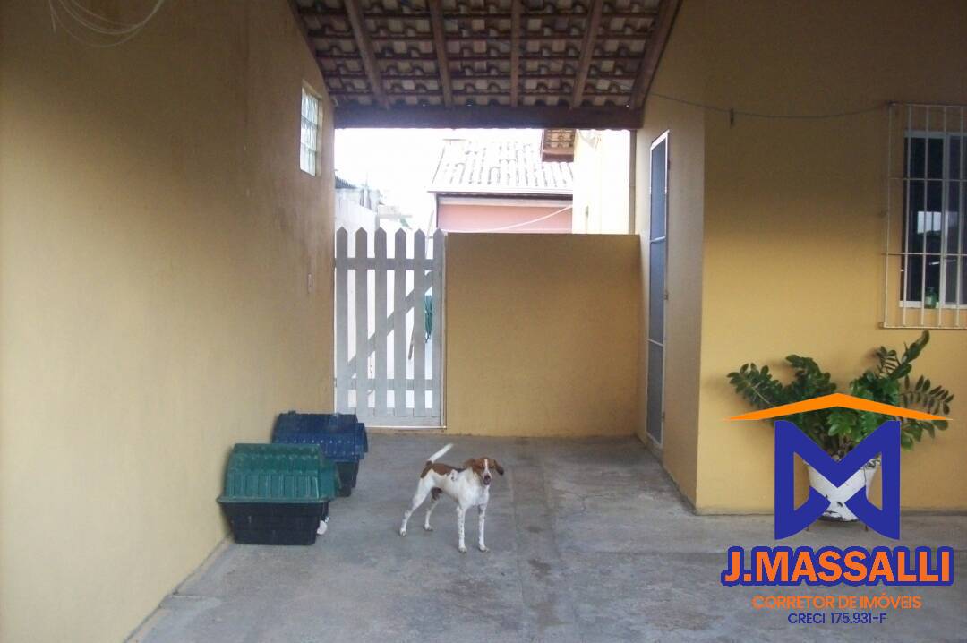 Casa à venda com 3 quartos, 150m² - Foto 2