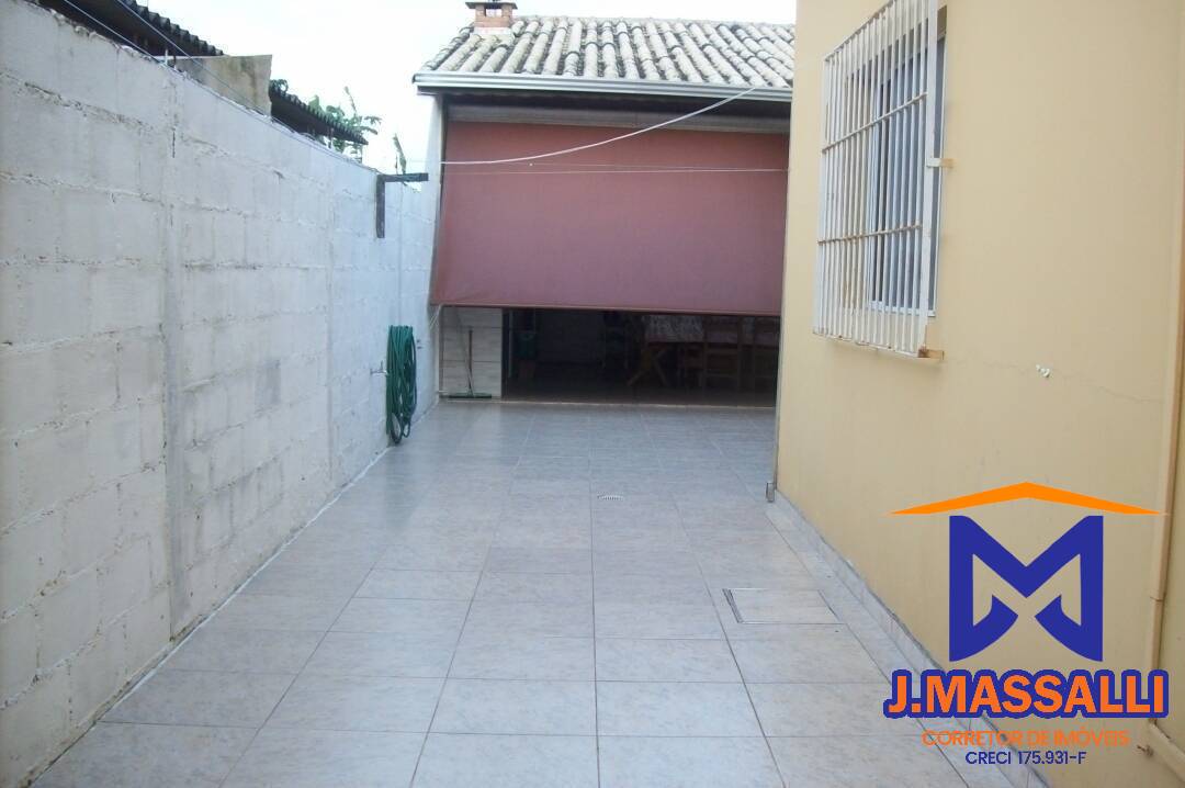 Casa à venda com 3 quartos, 150m² - Foto 3