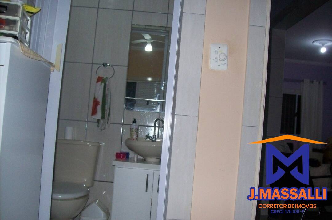 Casa à venda com 3 quartos, 150m² - Foto 9