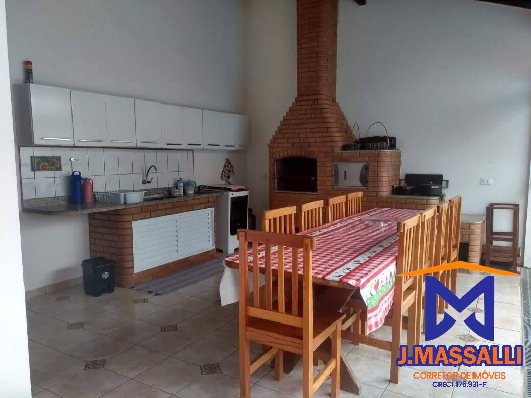 Casa à venda com 3 quartos, 220m² - Foto 18