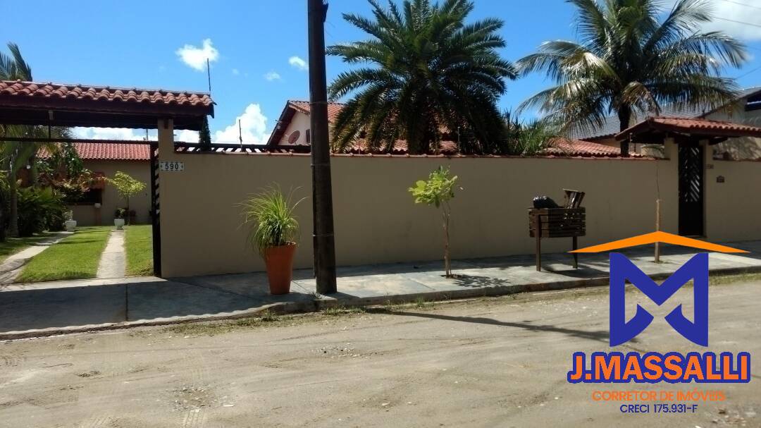 Casa à venda com 3 quartos, 222m² - Foto 2