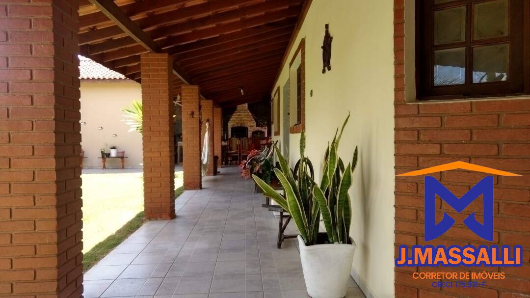 Casa à venda com 3 quartos, 222m² - Foto 14