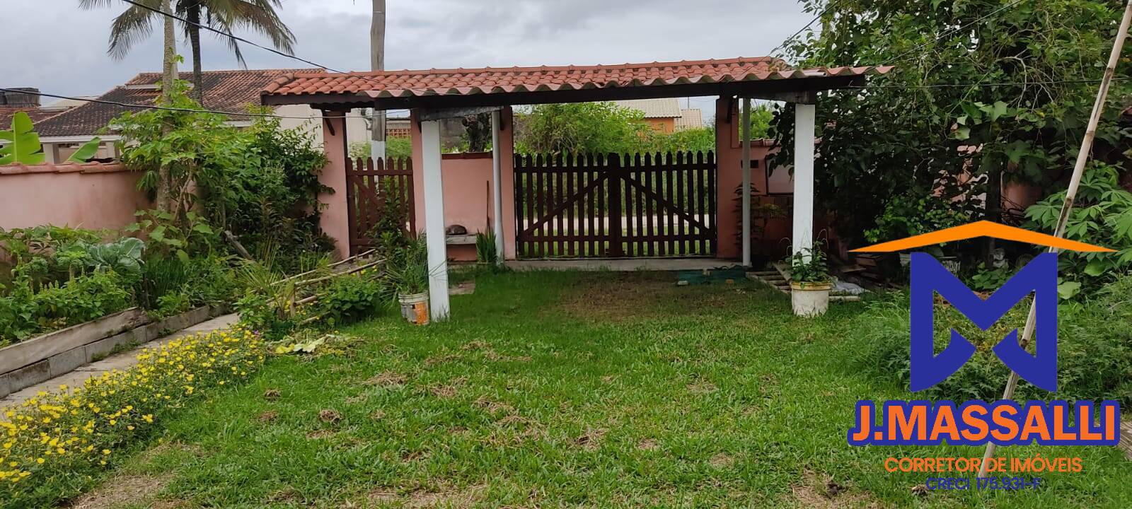 Casa à venda com 3 quartos, 250m² - Foto 3