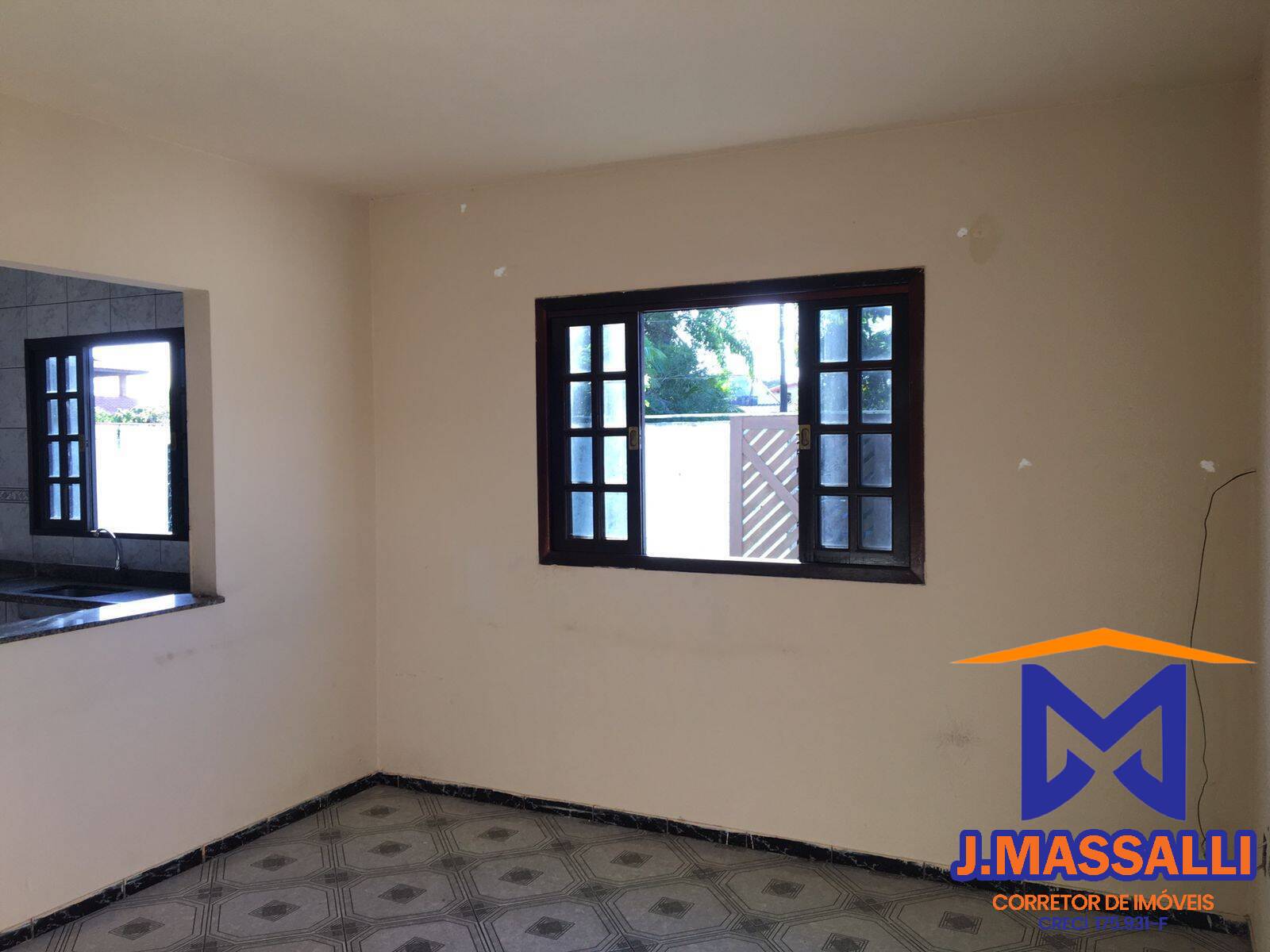 Casa à venda com 2 quartos, 250m² - Foto 5