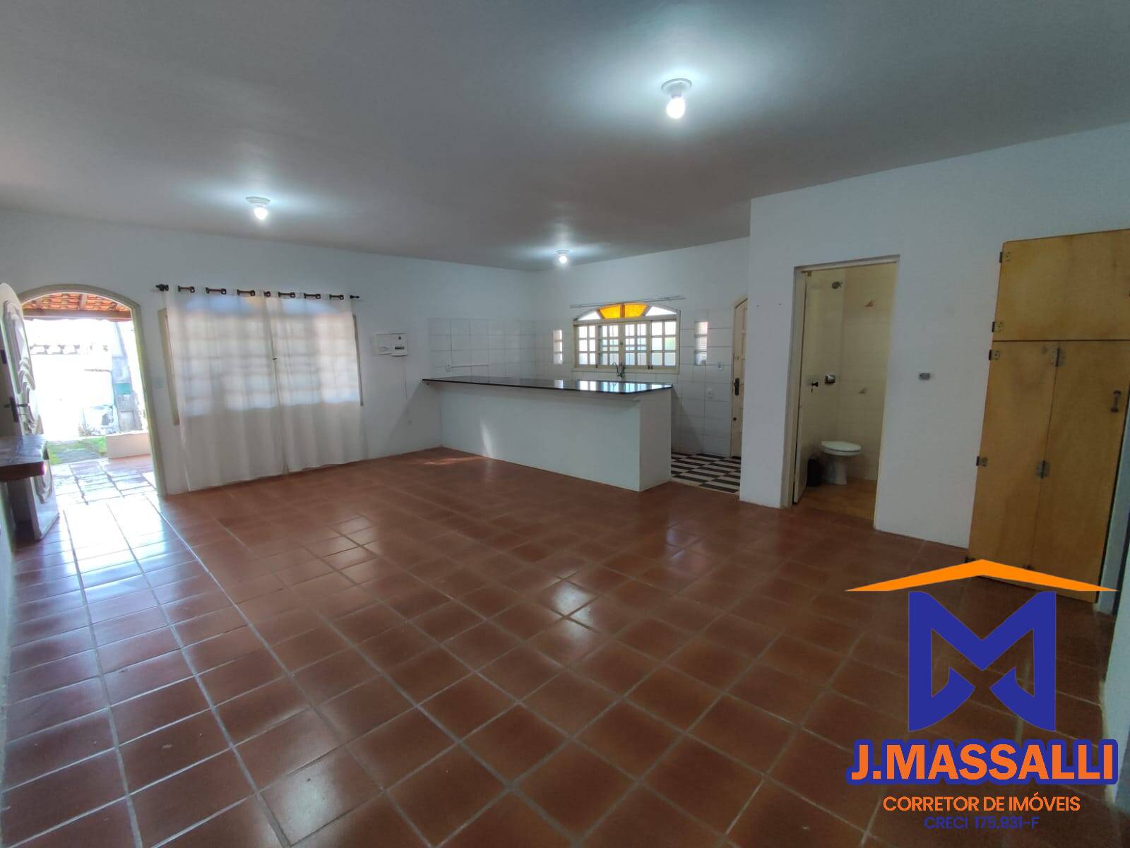 Casa à venda com 2 quartos, 166m² - Foto 4