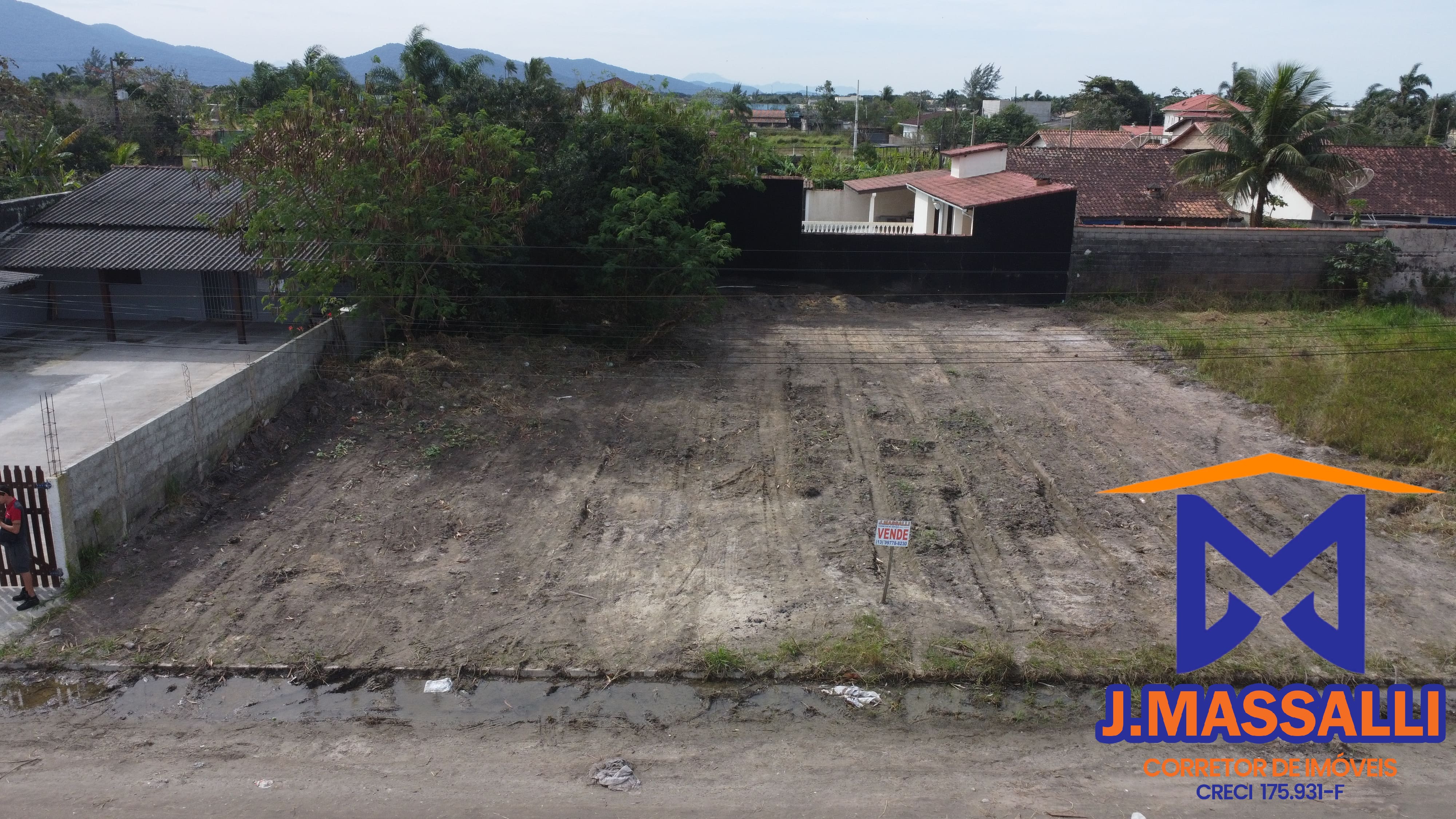 Terreno à venda, 250m² - Foto 1