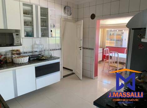 Casa à venda com 3 quartos, 750m² - Foto 27