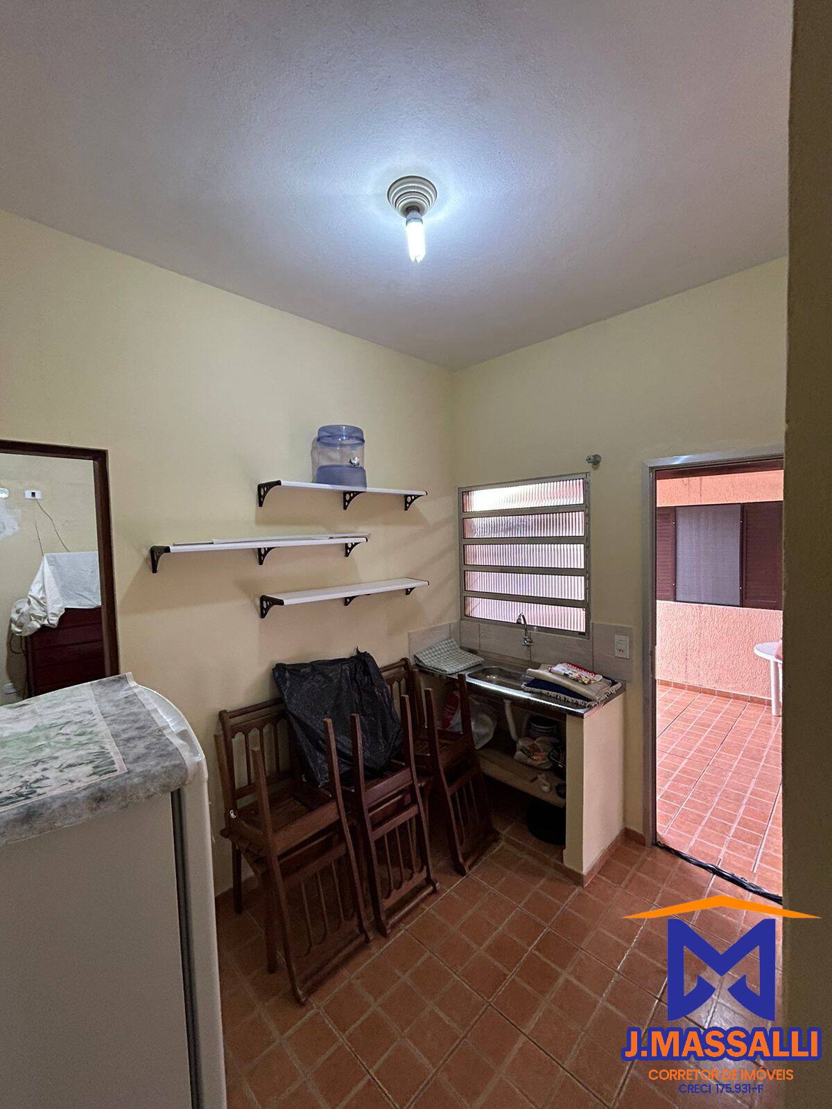 Casa à venda com 4 quartos, 250m² - Foto 11