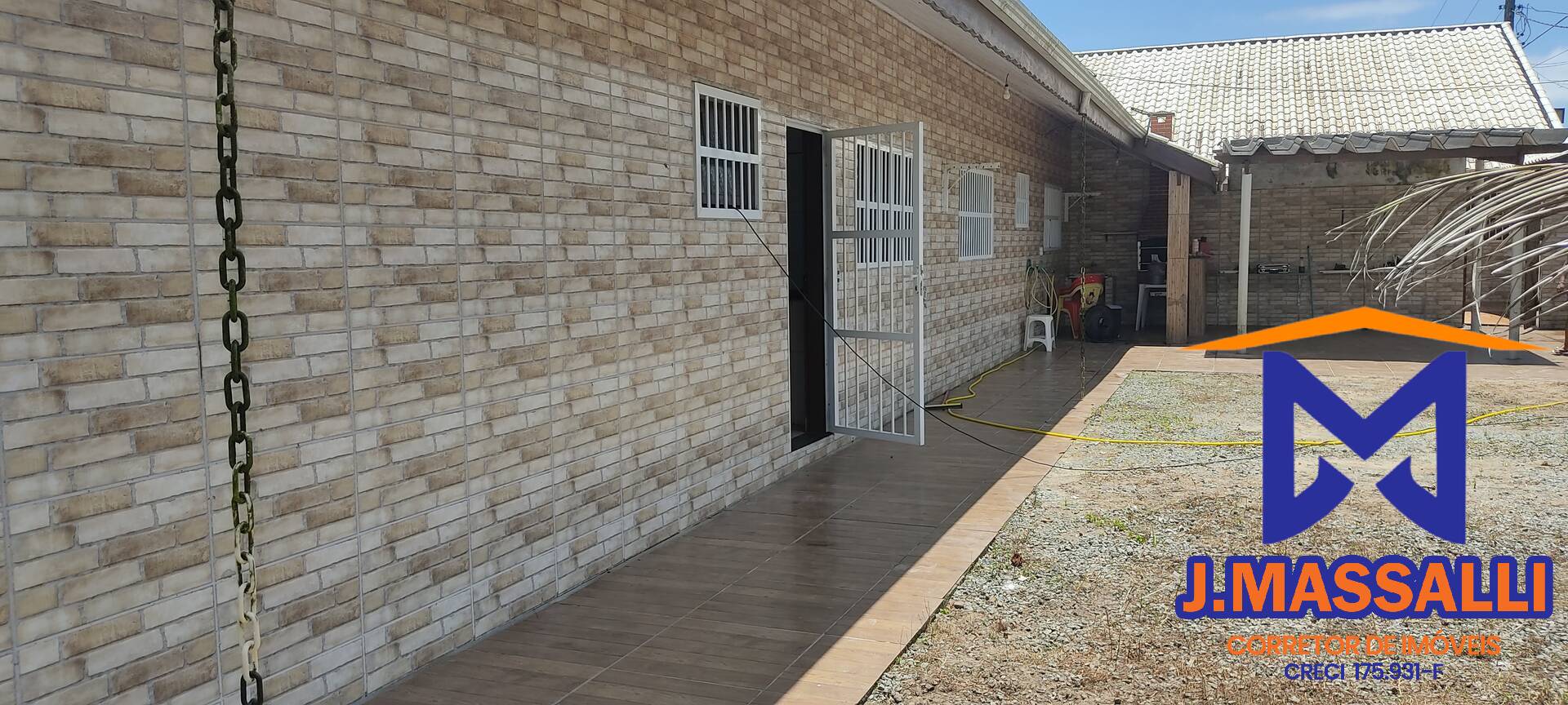 Casa à venda com 3 quartos, 340m² - Foto 1