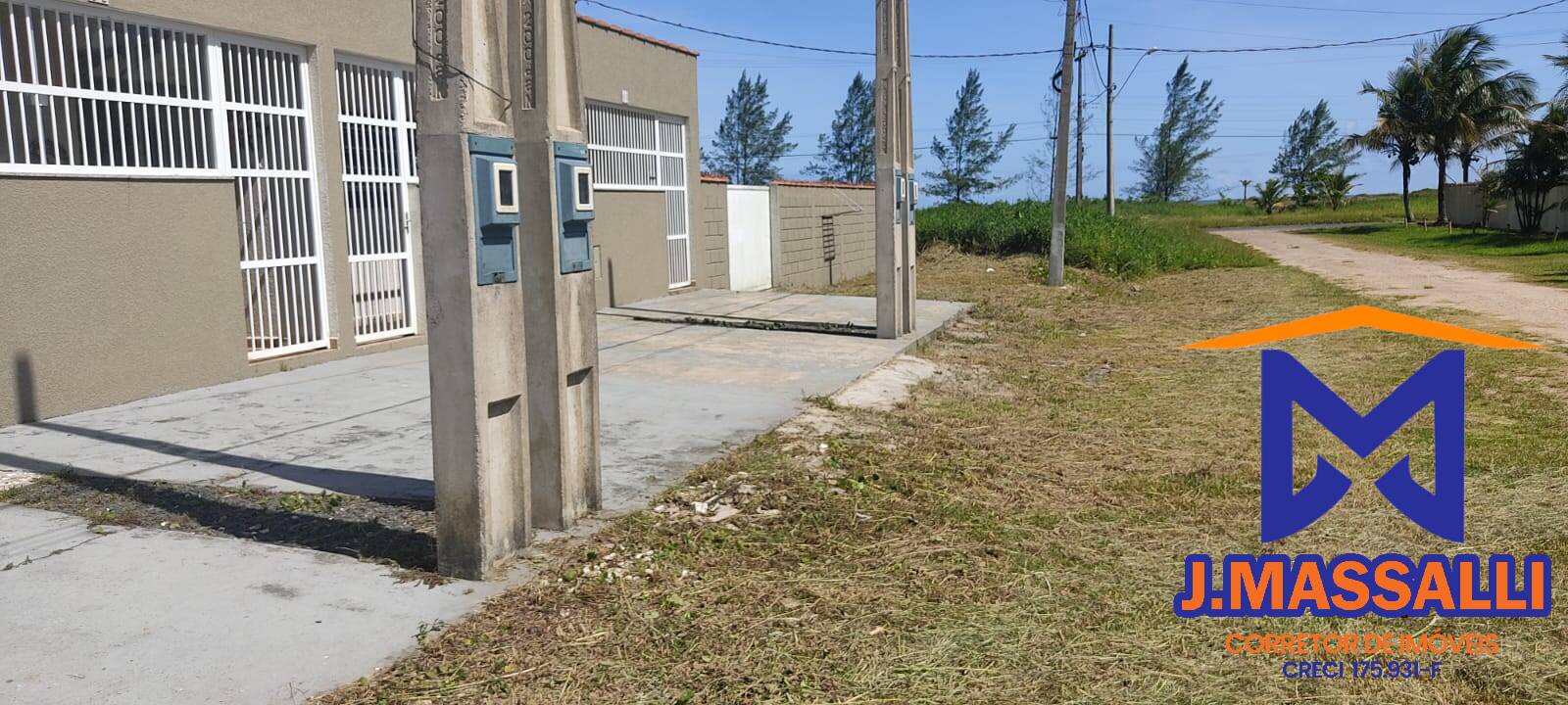 Casa à venda com 4 quartos, 300m² - Foto 2