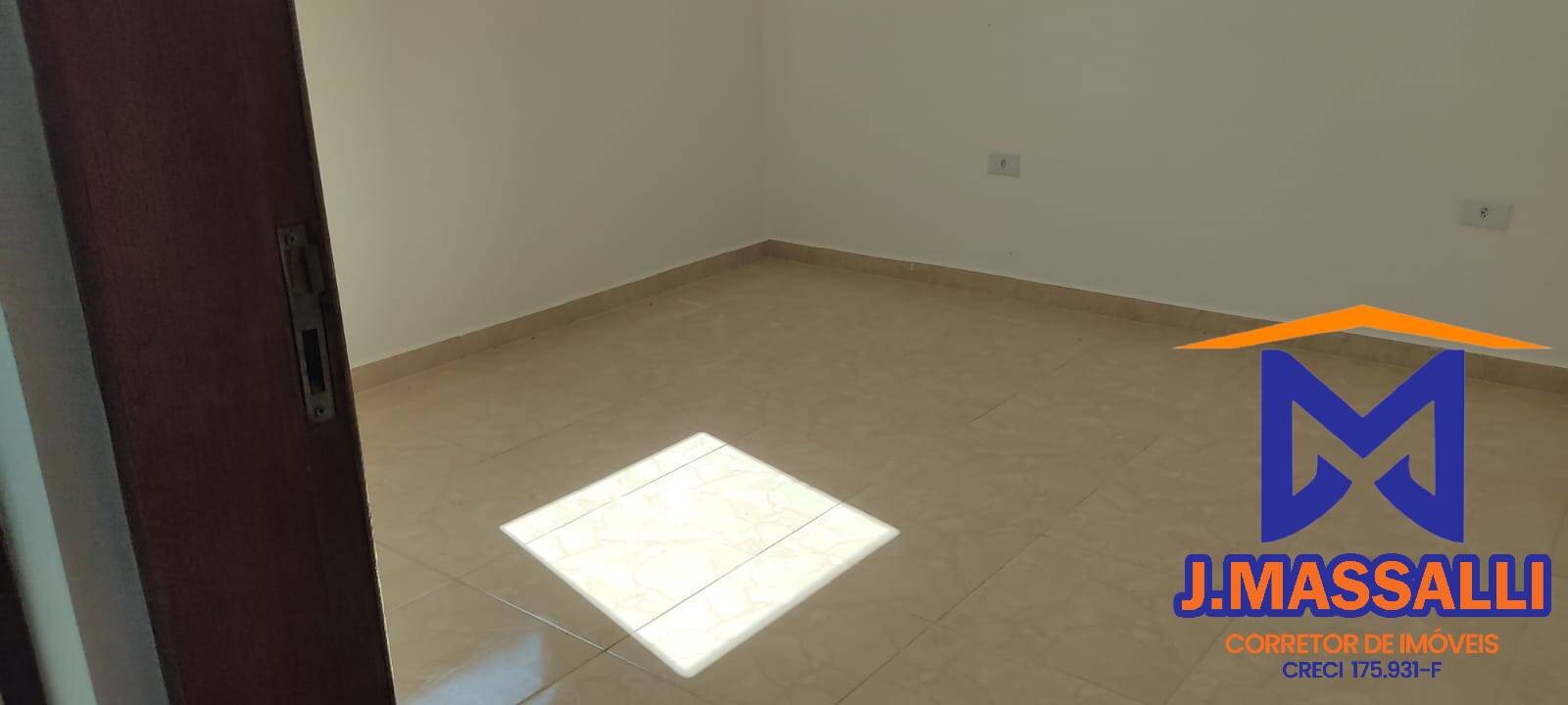 Casa à venda com 2 quartos, 300m² - Foto 17