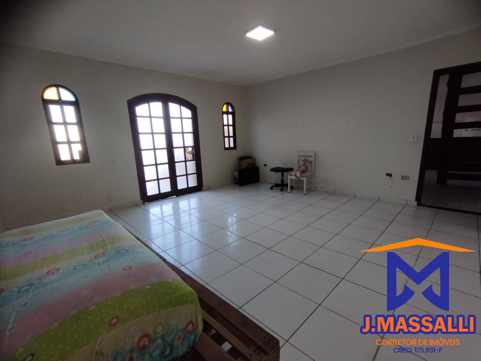 Casa à venda com 2 quartos, 200m² - Foto 28